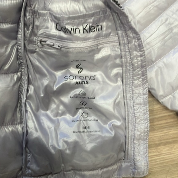 CALVIN KLEIN LAVENDER PACKABLE 15 DEGREES WARMTH FACTOR JACKET SIZE LARGE - Picture 5 of 6